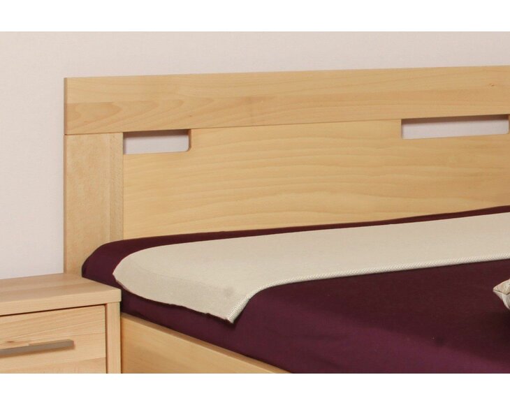 Manželská postel z masivu VAREZZA 6A